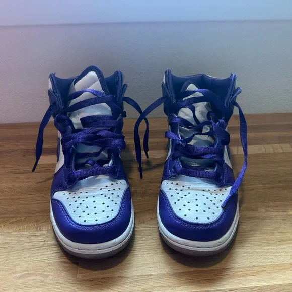 Nike Purple and White High-Top - Picture 2 of 5